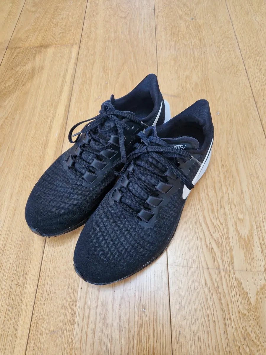 Nike air zoom pegasus 37 runners 7.5UK as new - Image 4