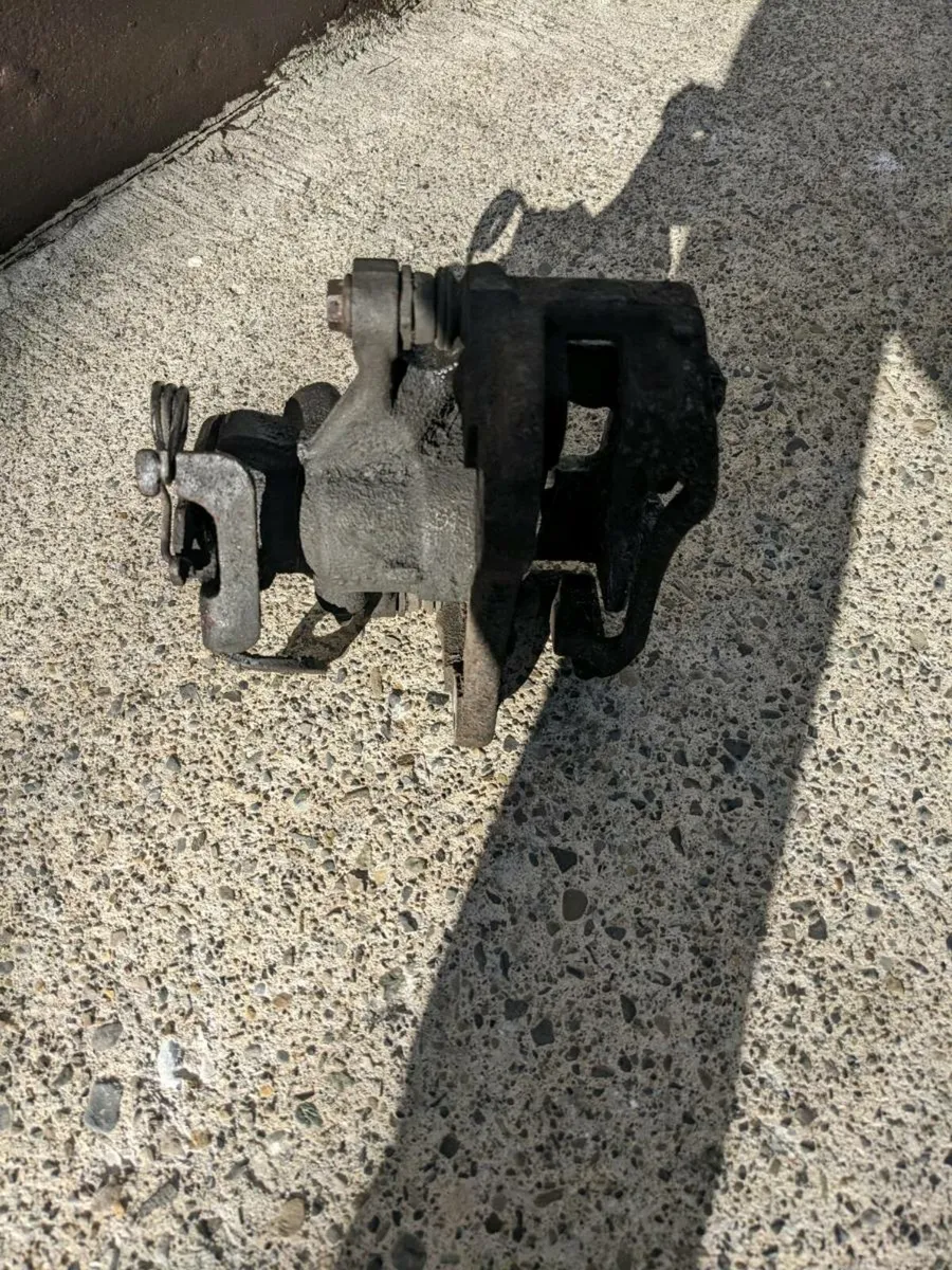 Ford Custom van parts - Image 4