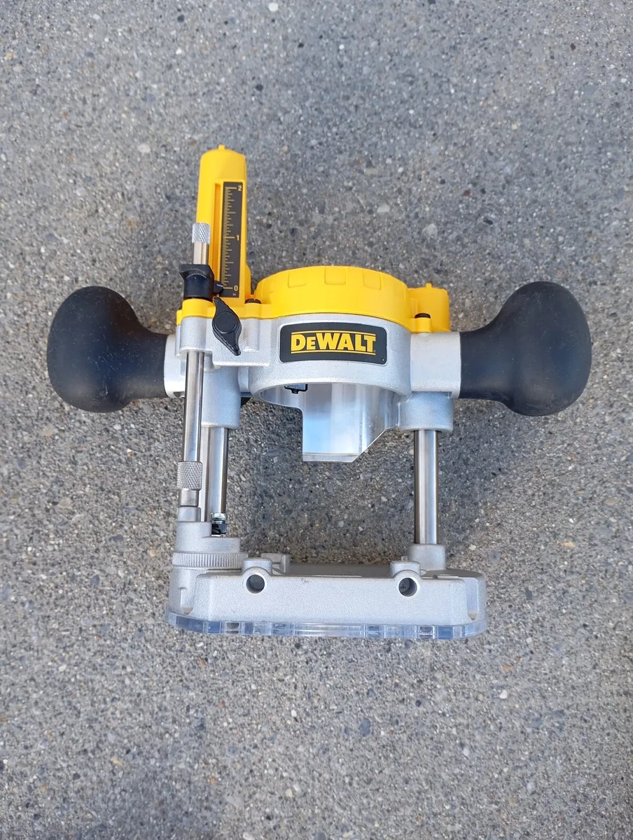 DeWalt Cordless Router Set (New) - Image 3