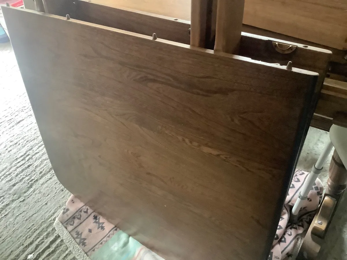 Oak table - Image 1
