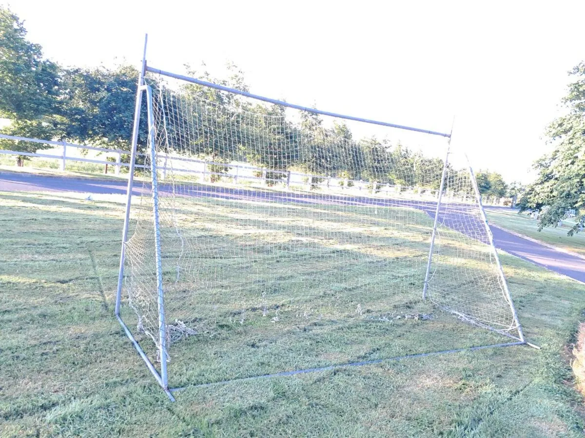 Goal posts - Image 2