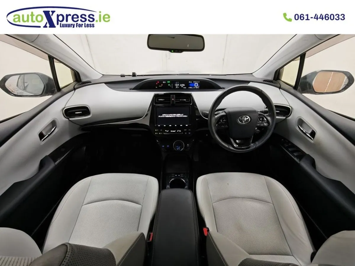 Toyota Prius 1.8 PHV A Premium Automatic  Reversi - Image 2