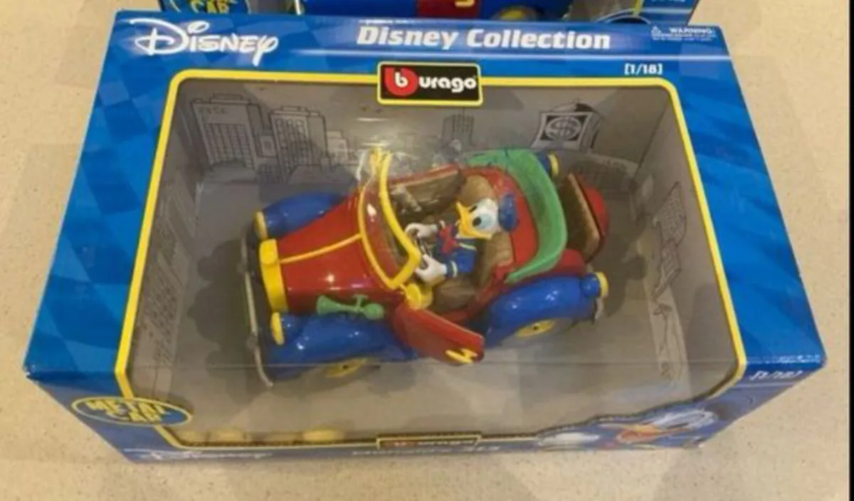 Disney models car lot of two 1.18 Burago - Image 4