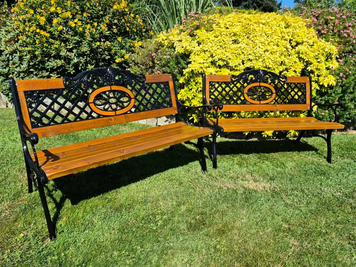 Cast iron Garden benches - Image 1