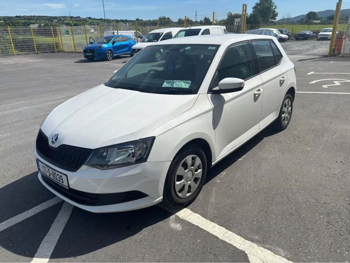 Skoda Fabia Active 1.0 MPI 60hp 4DR - Image 4
