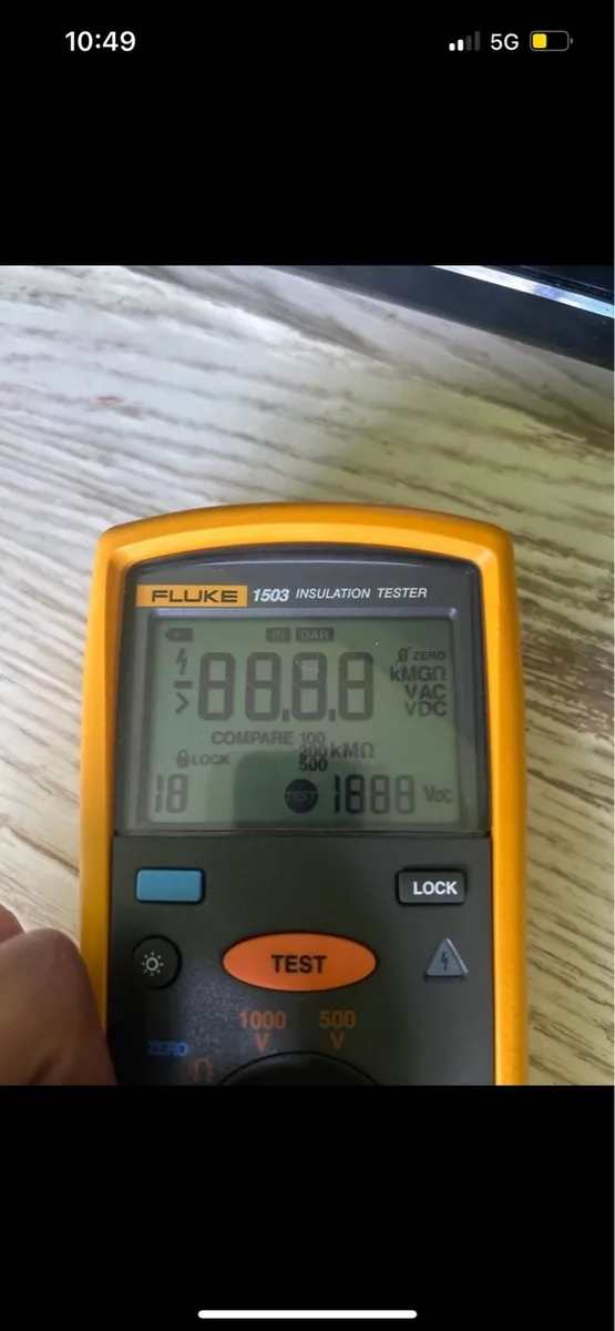 Fluke 1503 Insulation tester - Image 2
