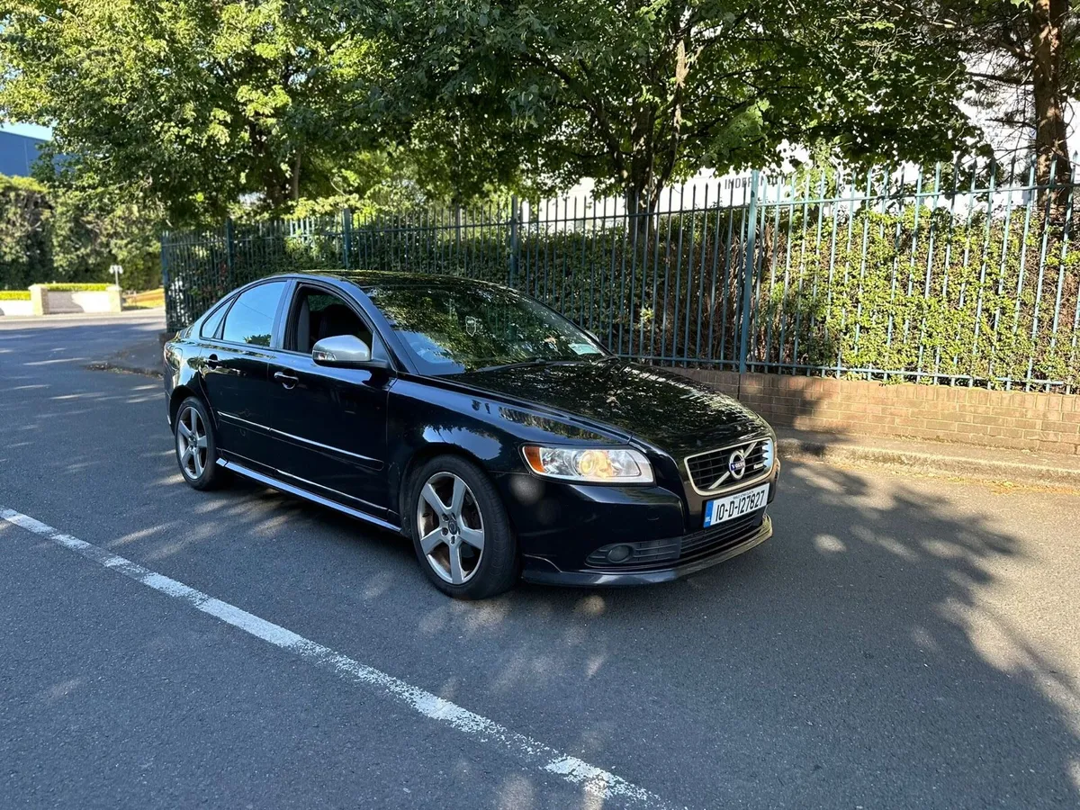 Volvo S40 R Design NCT 09/25 - Image 2