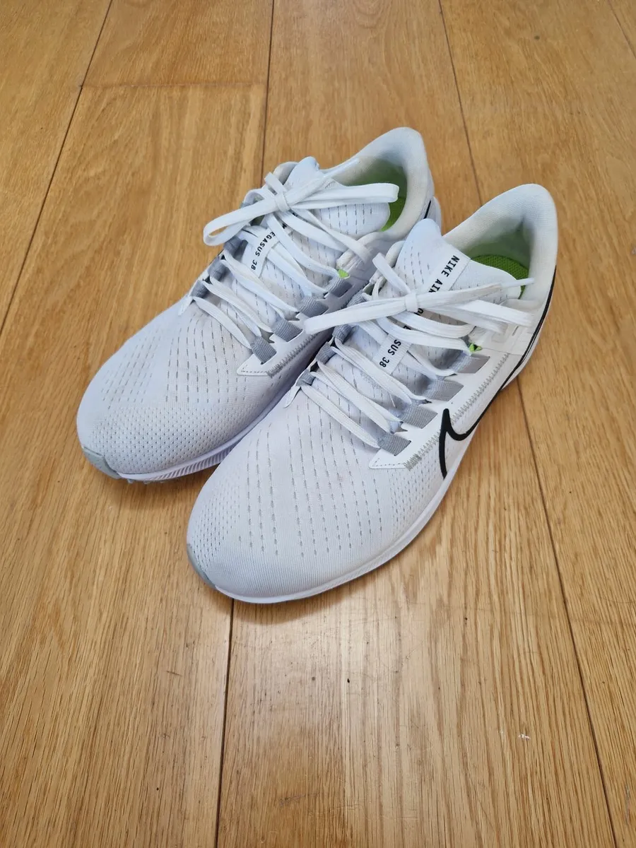 Nike air zoom pegasus 38 runners 7.5UK as new - Image 2