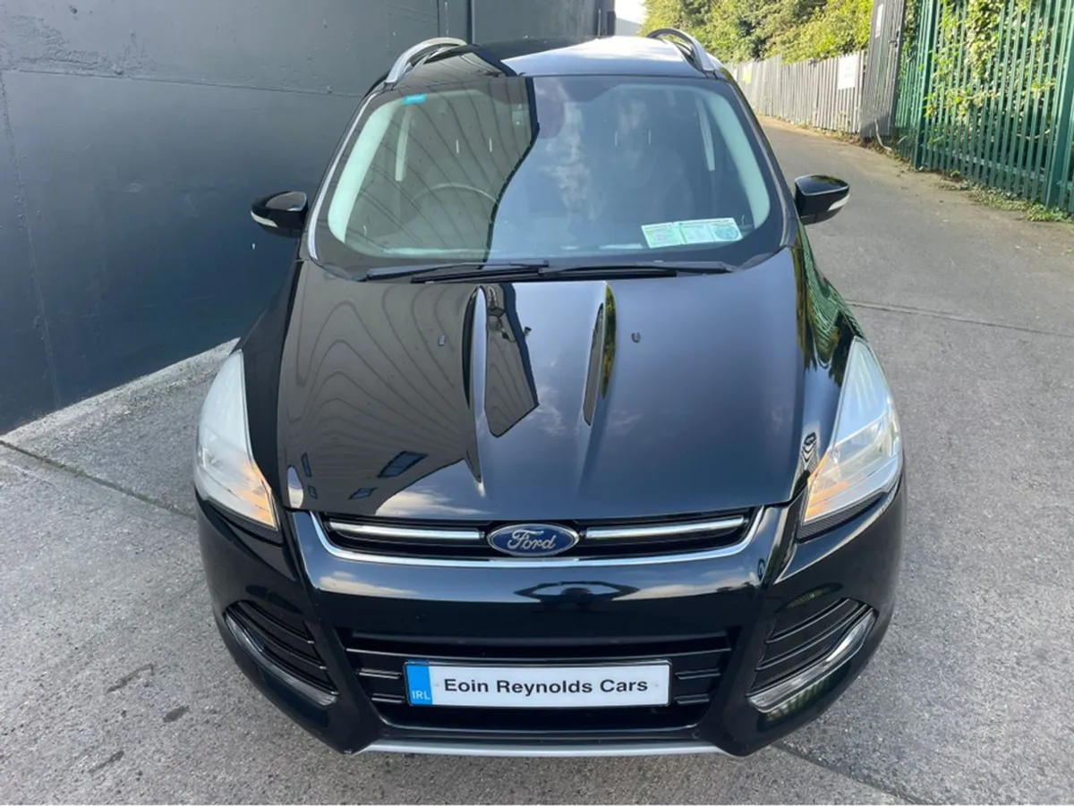 Ford Kuga 2.0 Tdci Titanium AWD 180PS TOP Spec  L - Image 2