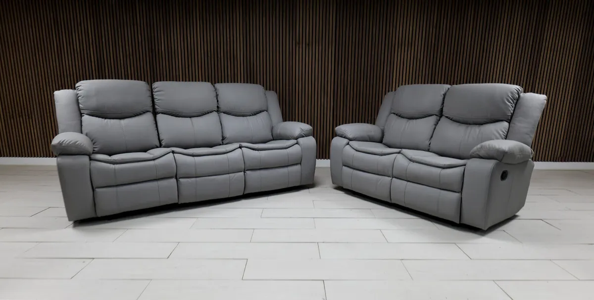 Valerie 3+2 Light Grey Leather, Manual recliner - Image 3