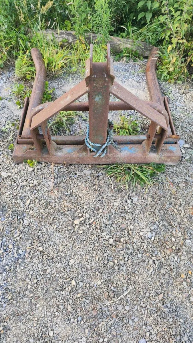 Bale spike & handler - Image 3