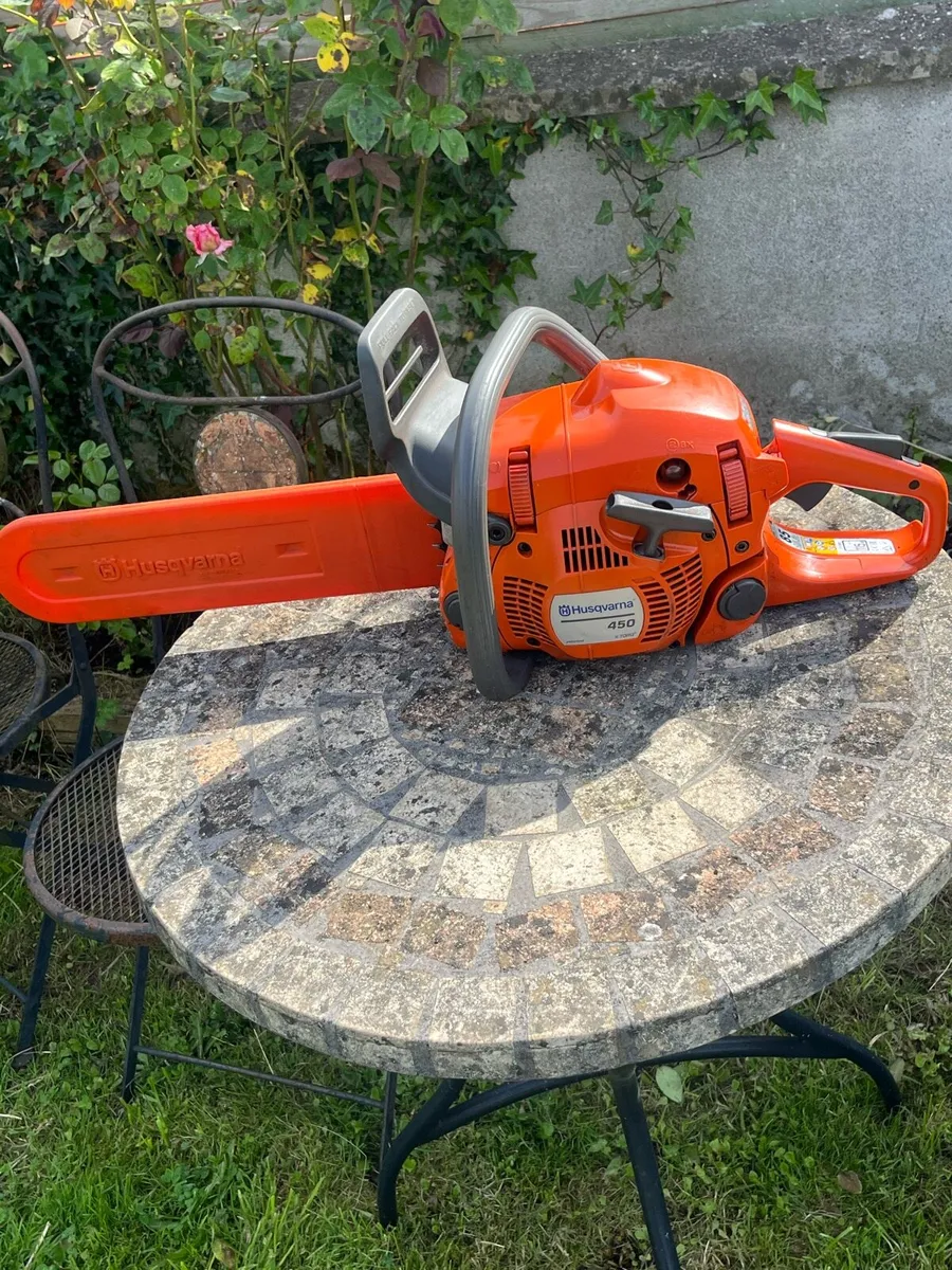 Chainsaw - Image 1