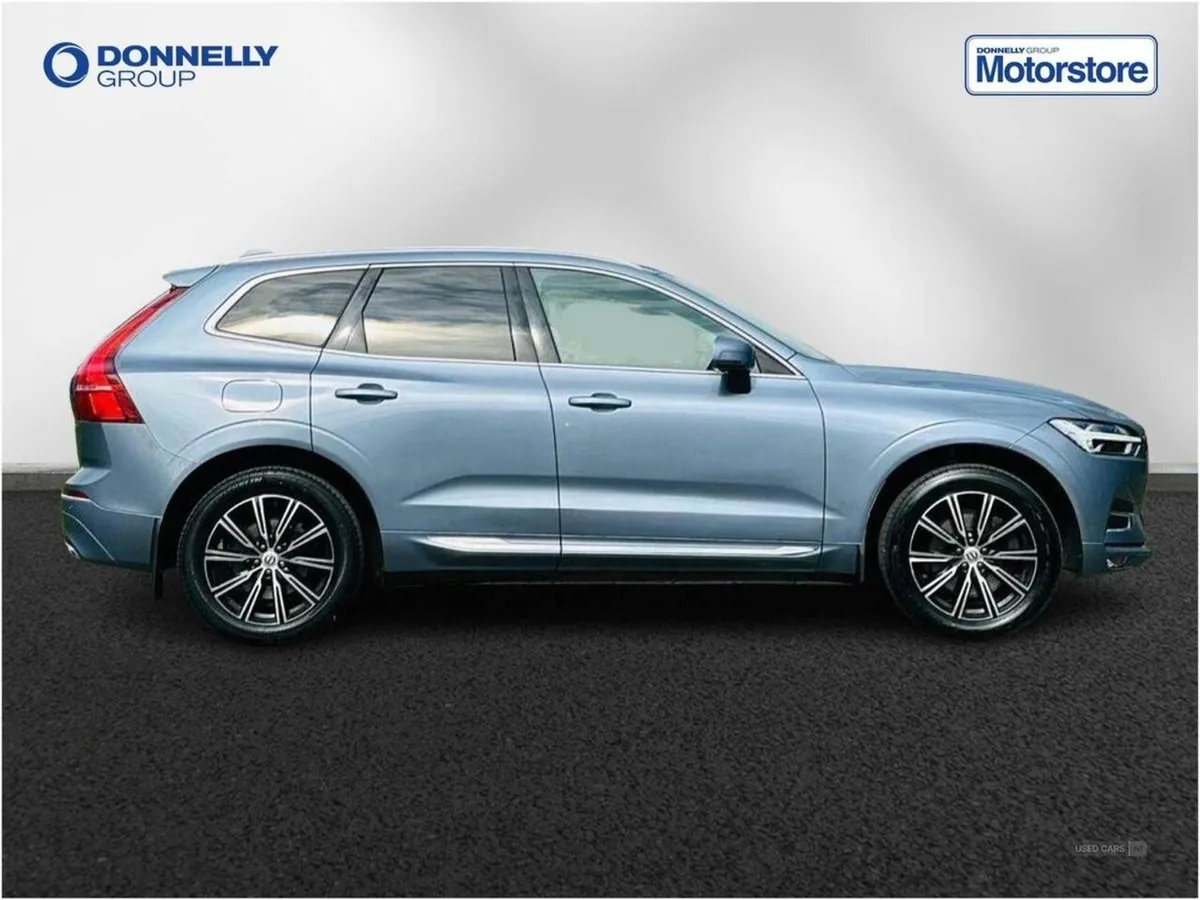 Volvo XC60 2.0 D4 Inscription 5dr AWD Geartronic - Image 3