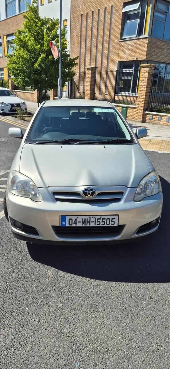 Toyota Corolla 2004 - Image 2
