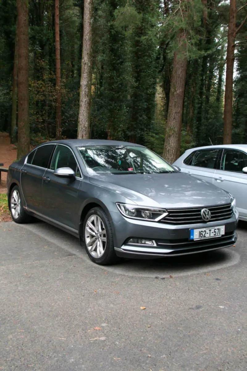 VW Passat 1.6 TDI luxury trim - Image 2