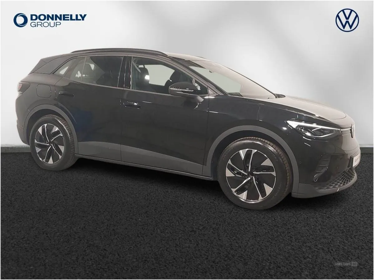 Volkswagen ID.4 210kW Life Pro 77kwh 5dr Auto - Image 1