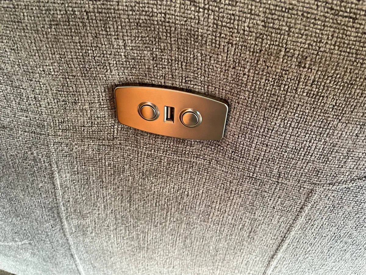 Electric Recliner Seat - Image 3