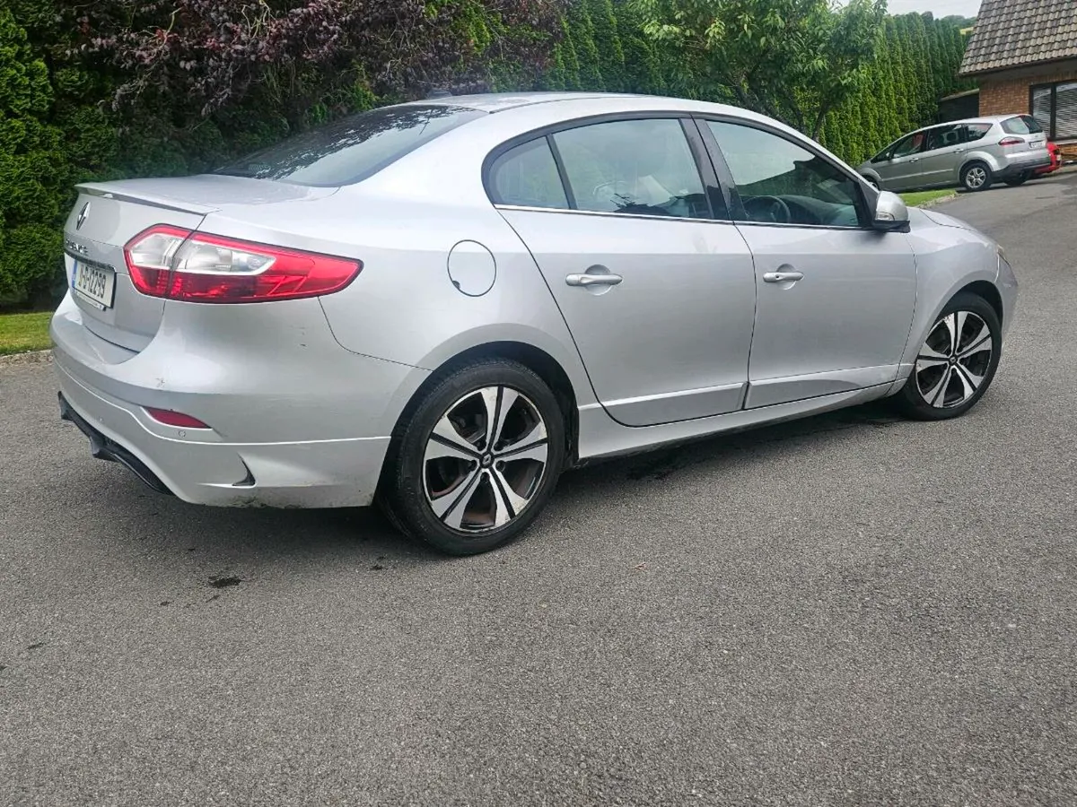 2011 renault fluence - Image 4