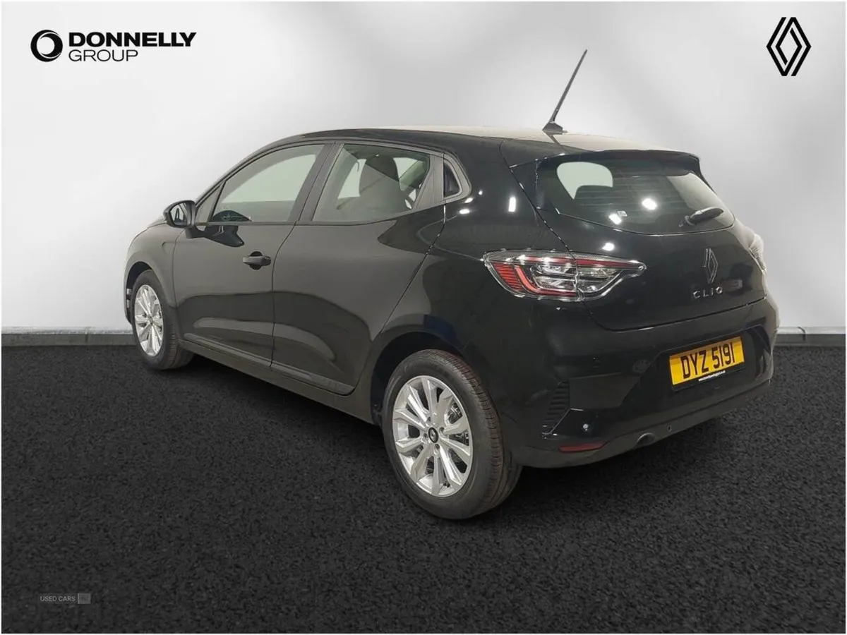 Renault Clio 1.0 TCe 90 Evolution 5dr - Image 2