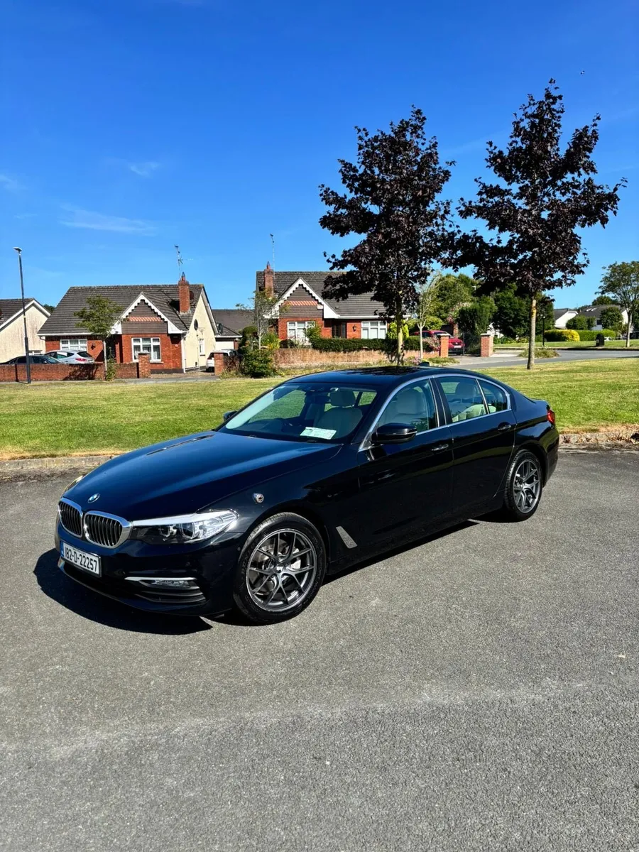 BMW 5Series - Image 2