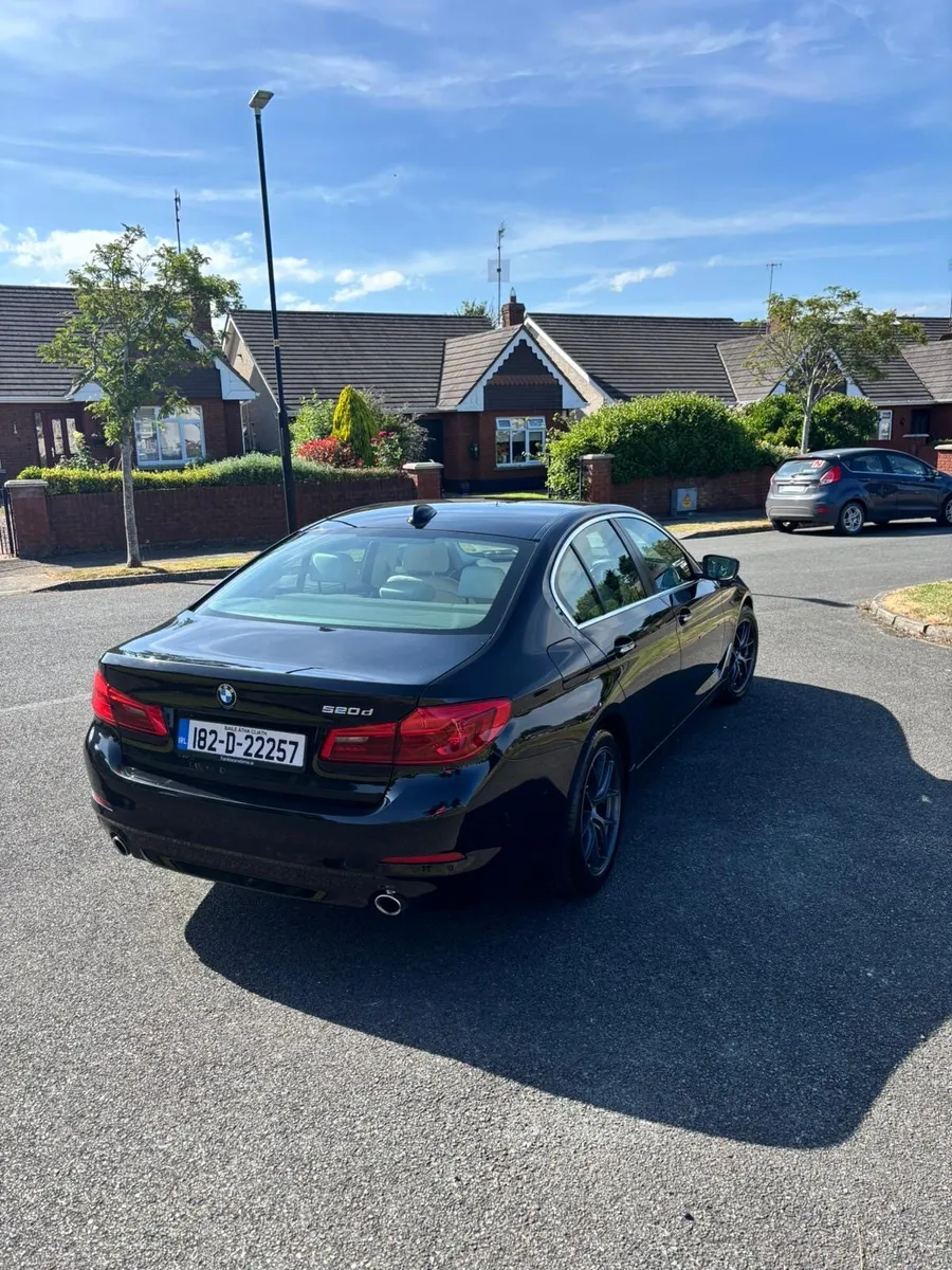 BMW 5Series - Image 4