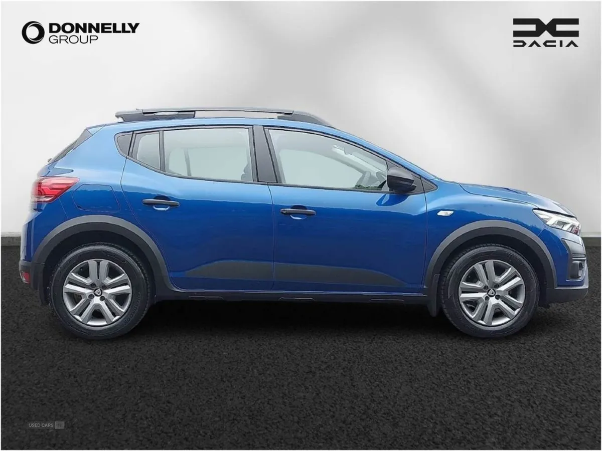 Dacia Sandero Stepway 1.0 TCe Essential 5dr - Image 3