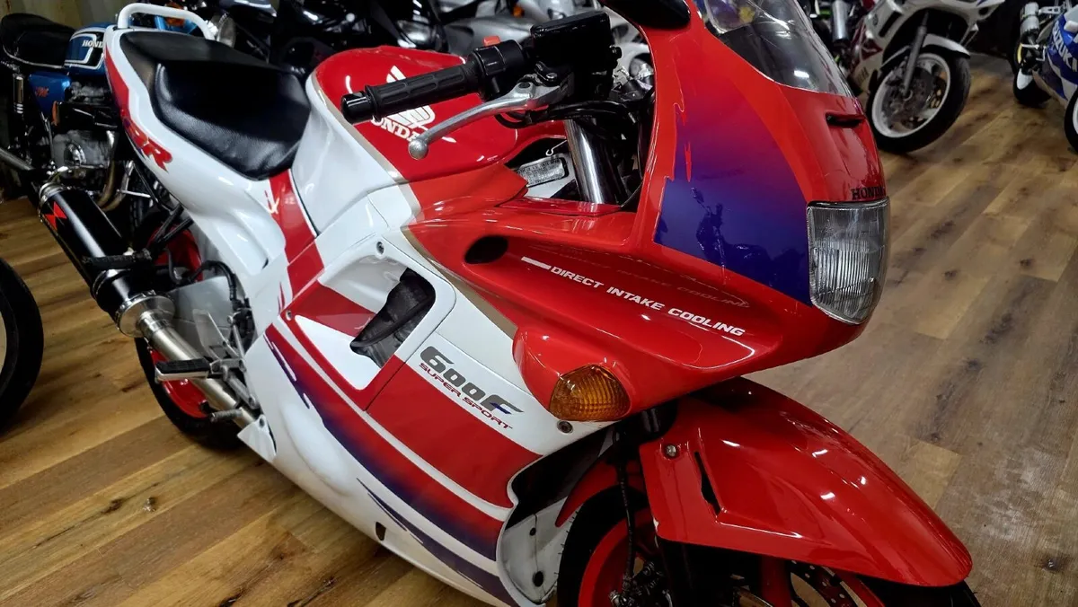 Honda cbr 600f - Image 4