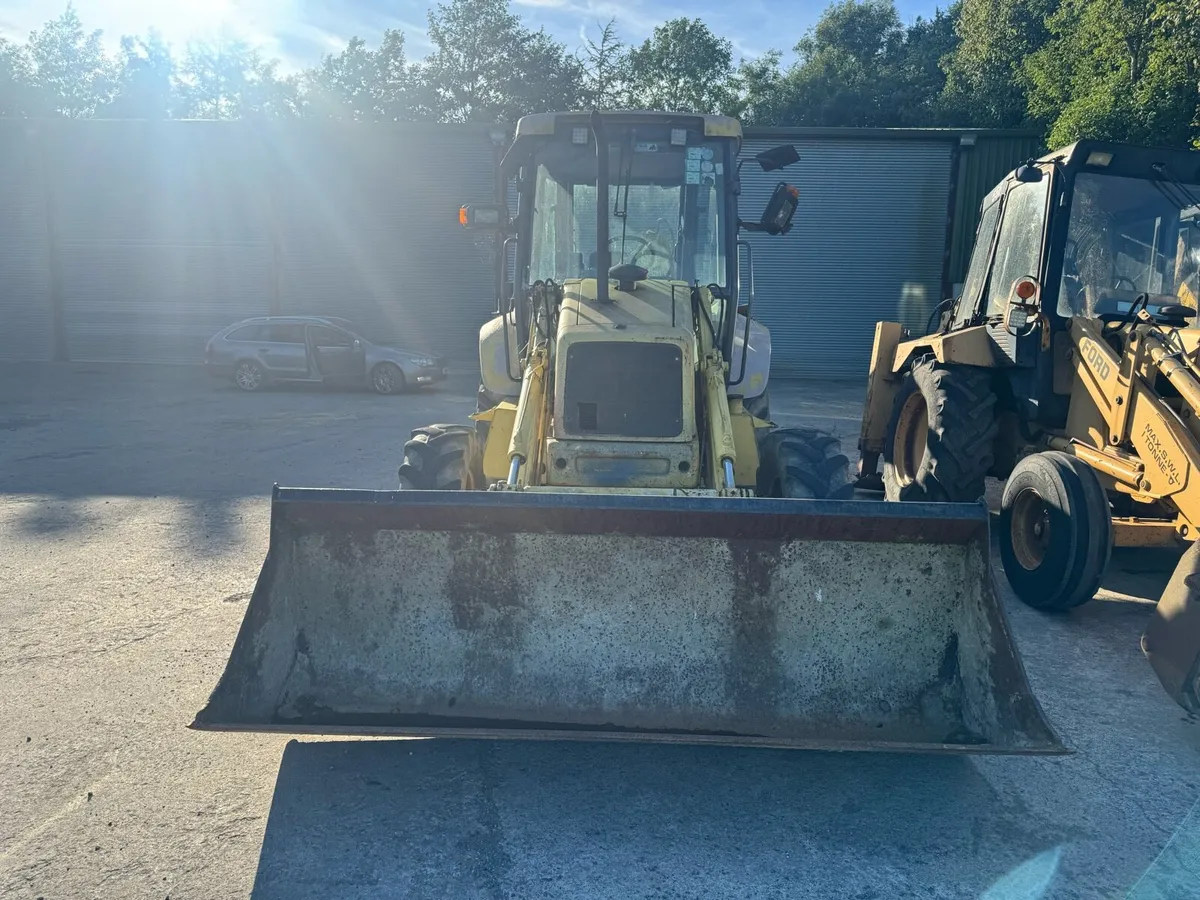 New Holland NH95 backhoe €11,950 - Image 4