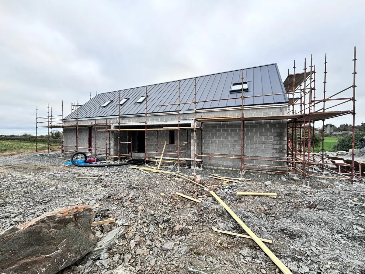 Scaffolding (from 2300sqft dormer) - Image 1