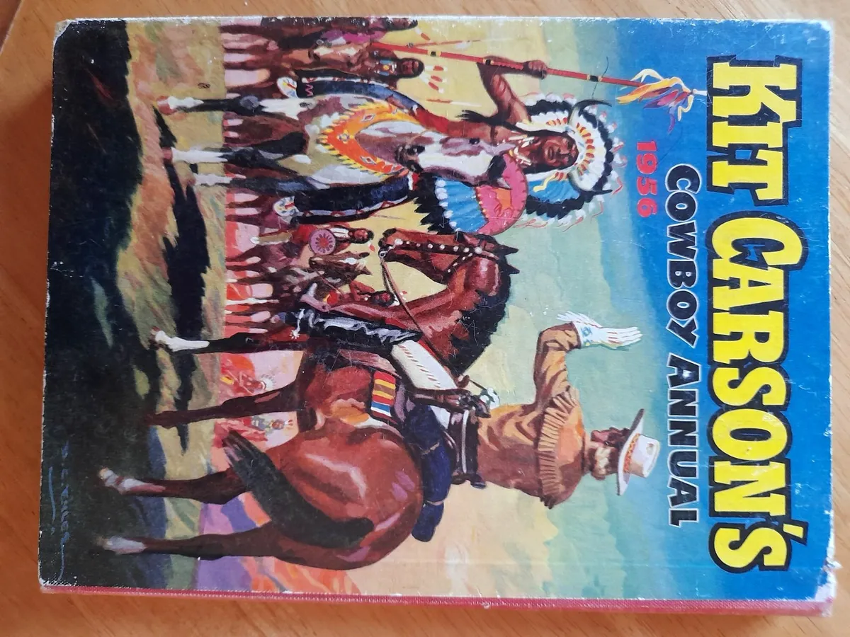Comics and annuals - Image 1