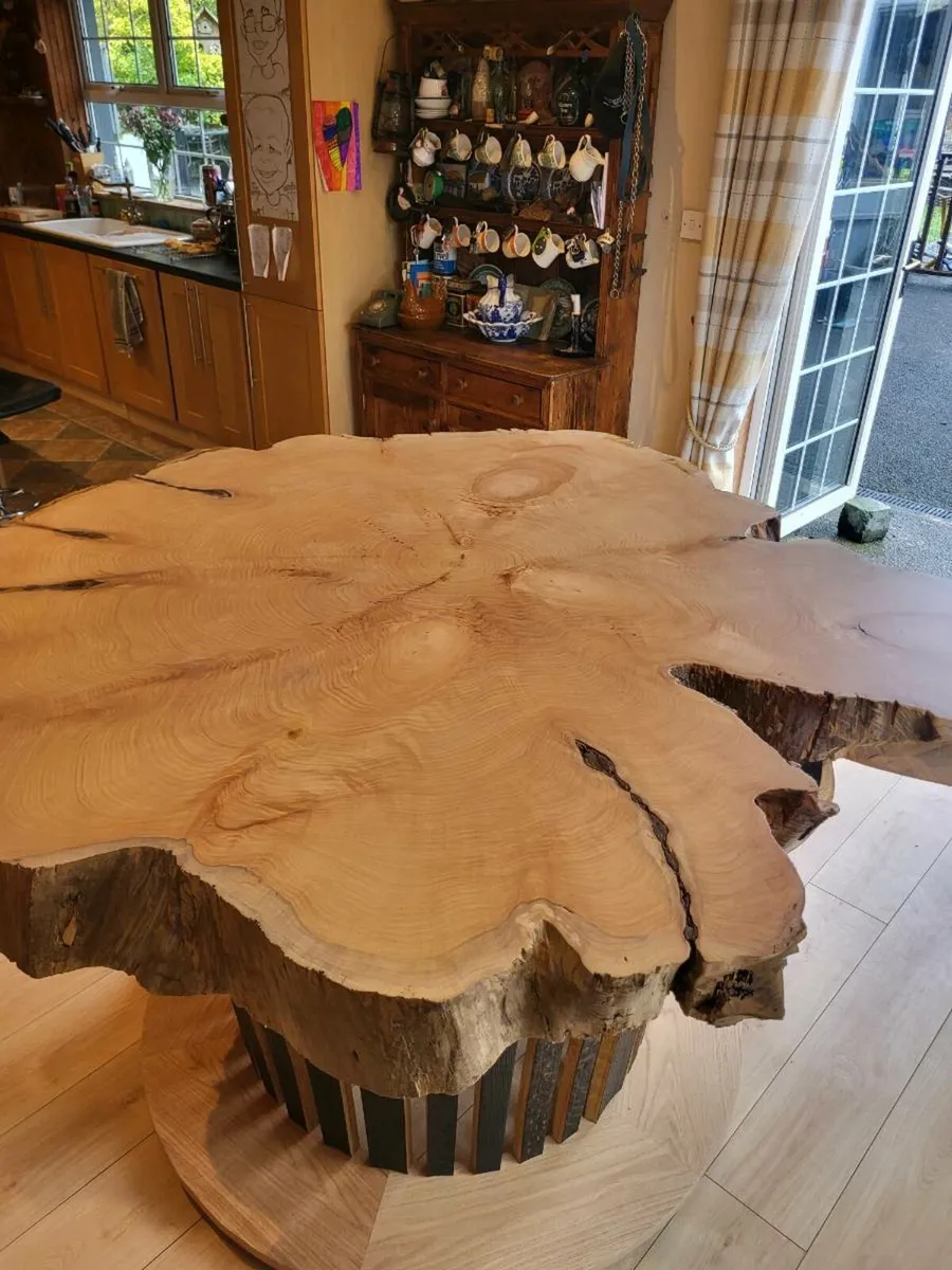 1 of a kind table - Image 3
