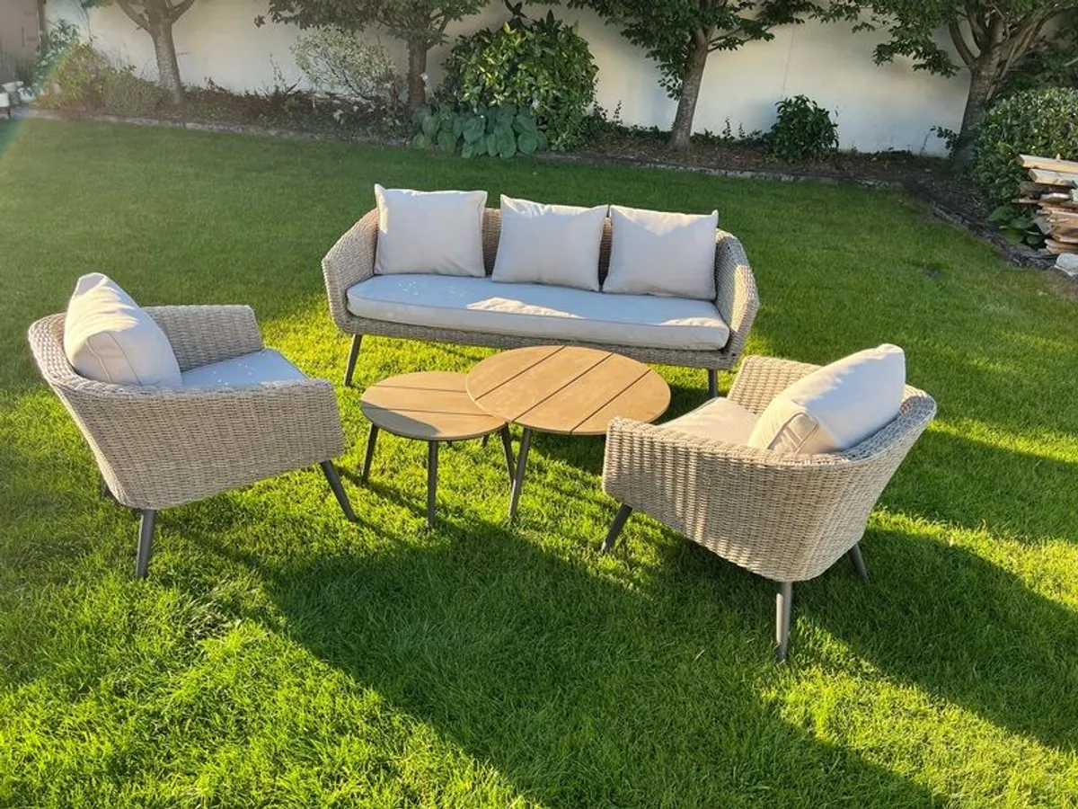 Garden Lounge Set - Image 1