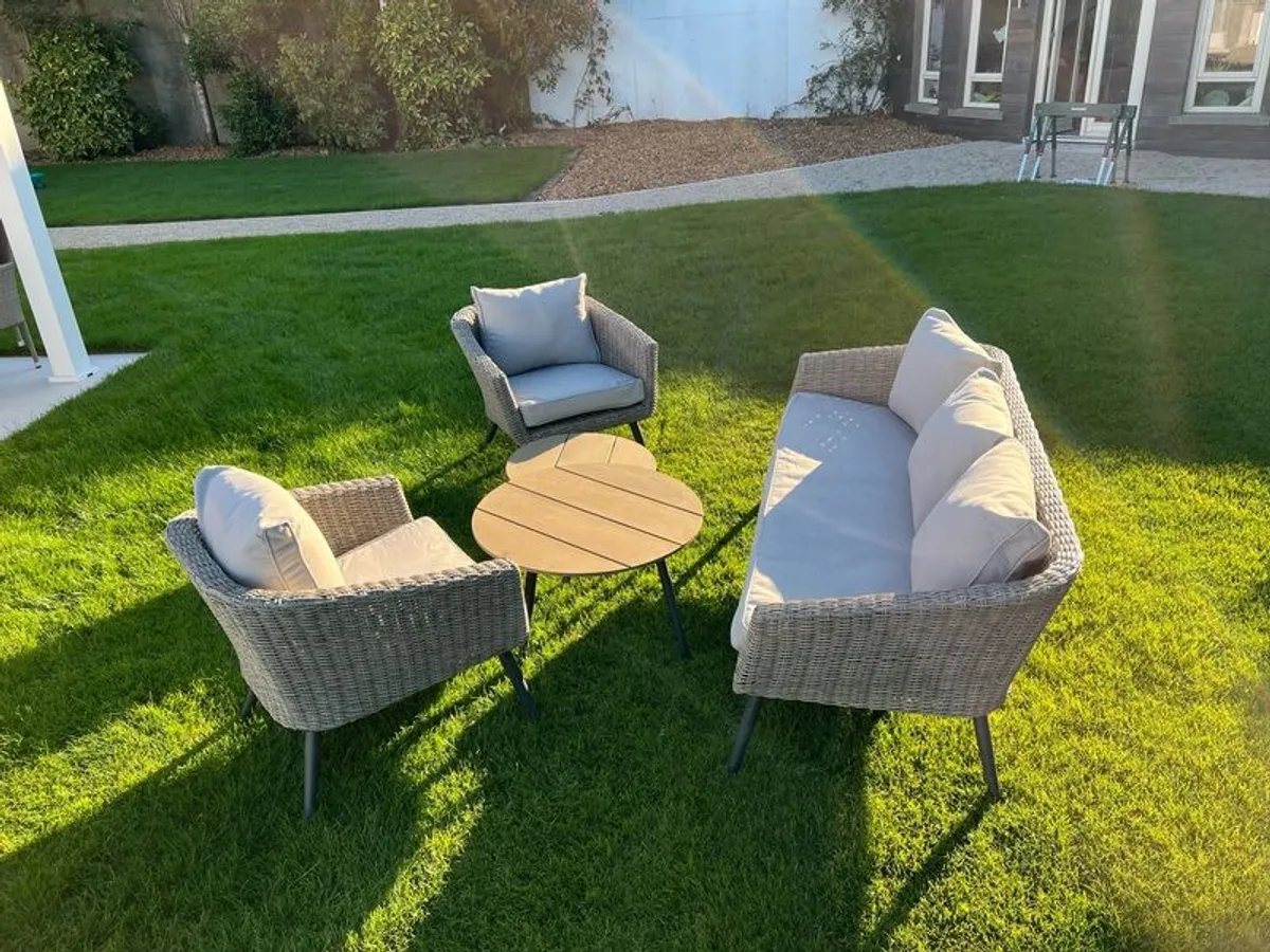 Garden Lounge Set - Image 2