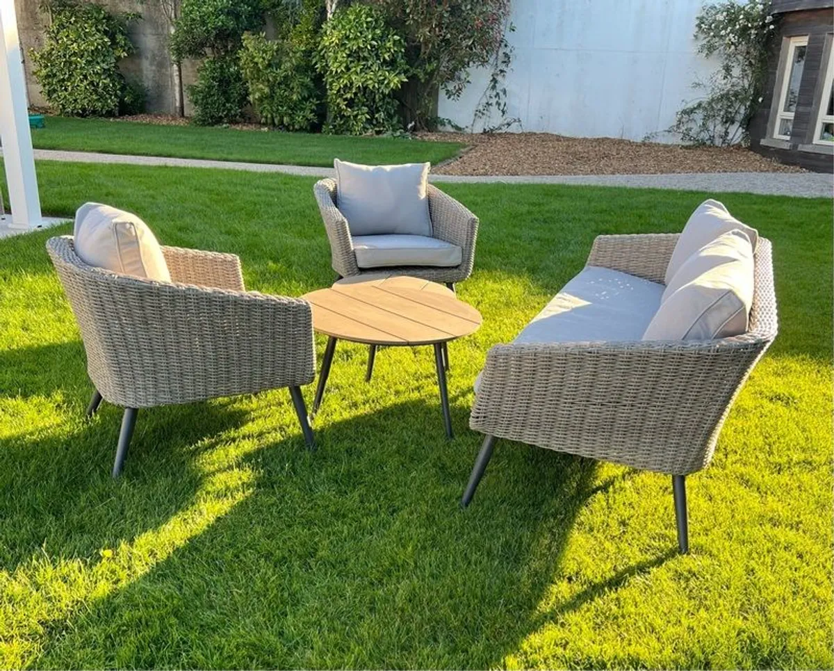 Garden Lounge Set - Image 4