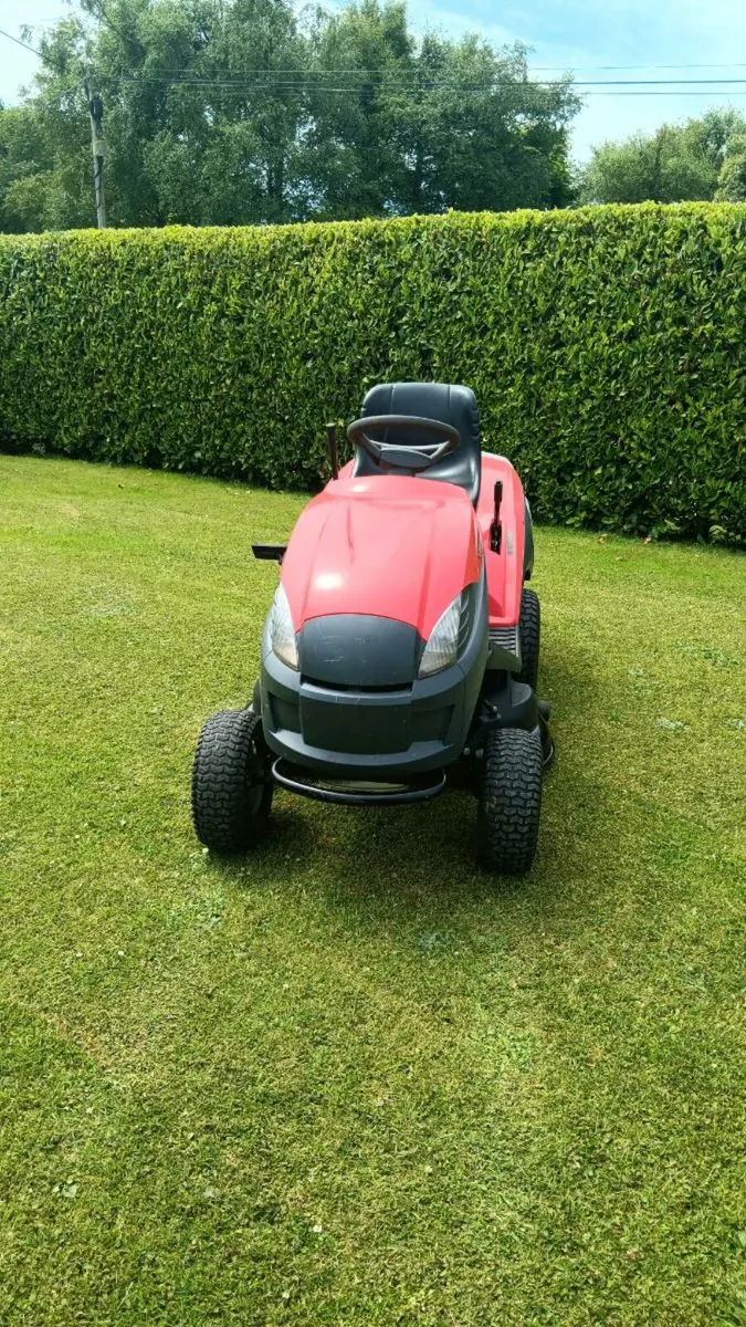 Castlegarden hydrostatic, Honda XX engine - Image 2