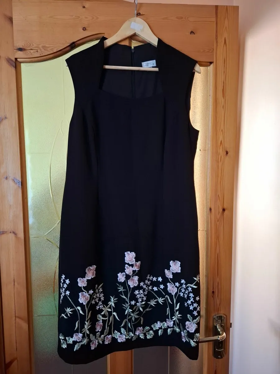 Dress & coat - Image 2
