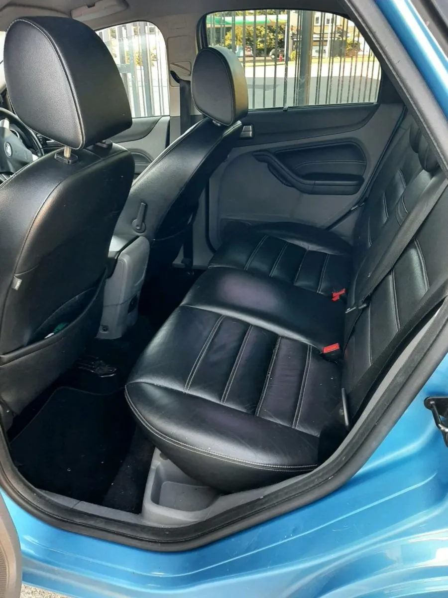 Ford focus - Image 4