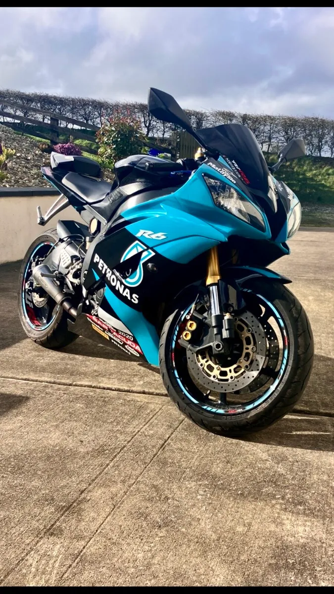 Yamaha yzf r6 - Image 3