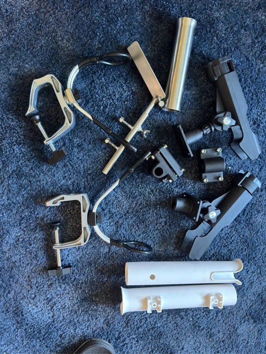 7 fishing rod holder - Image 1
