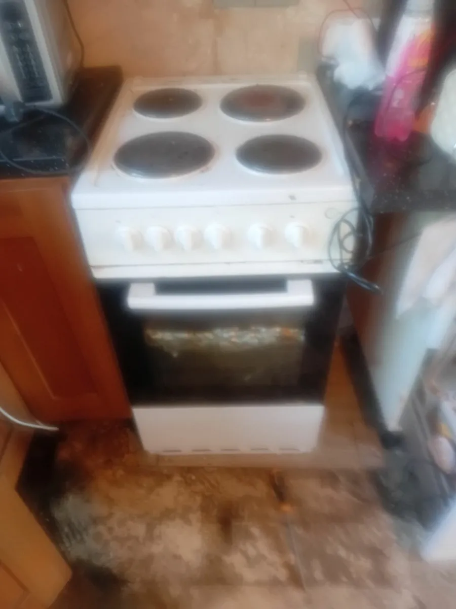 Cooker - Image 1