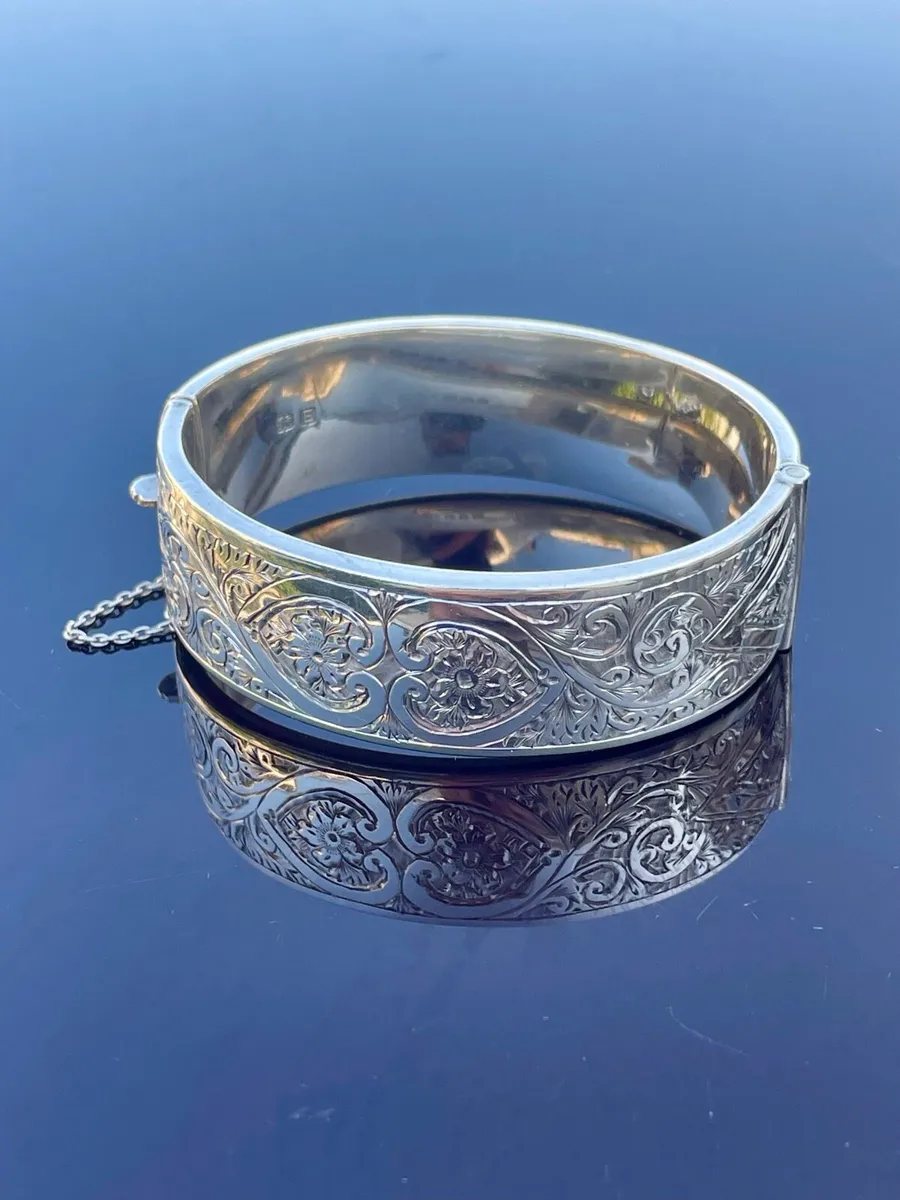 Vintage Sterling Silver Bangle Bracelet - Image 2