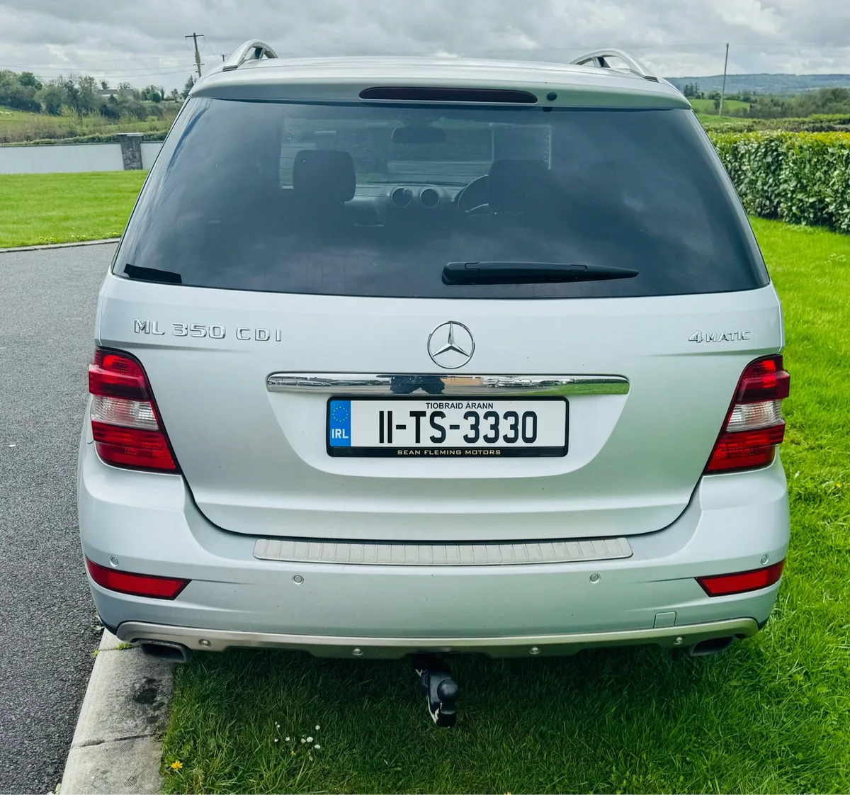 Mercedes ML 350 Commercial - Image 3