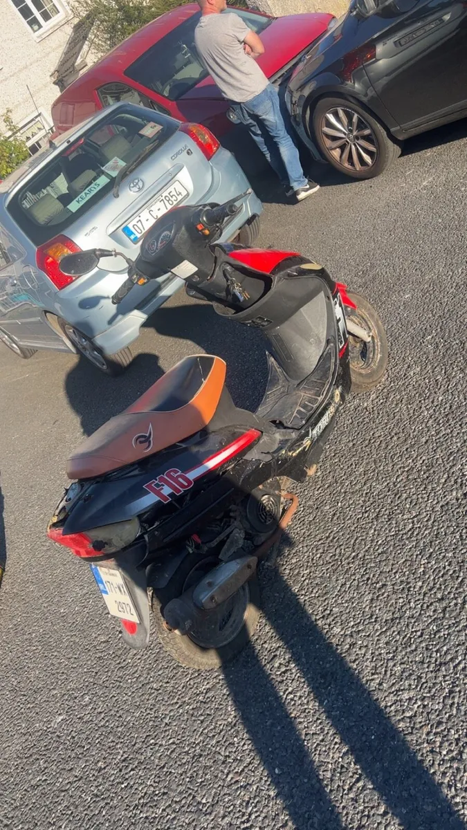 2017 moped - Image 3