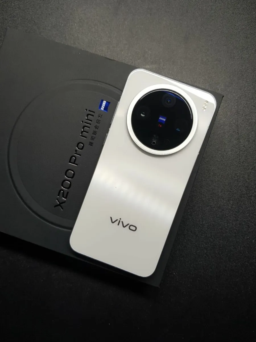 Oppo x200 pro min - Image 2