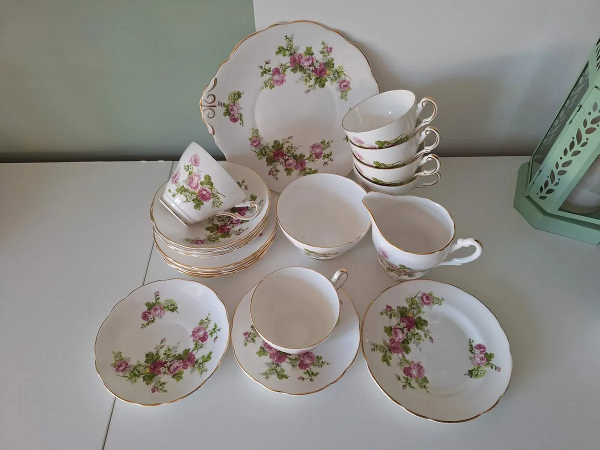 Vintage pink flower tea set - Image 3