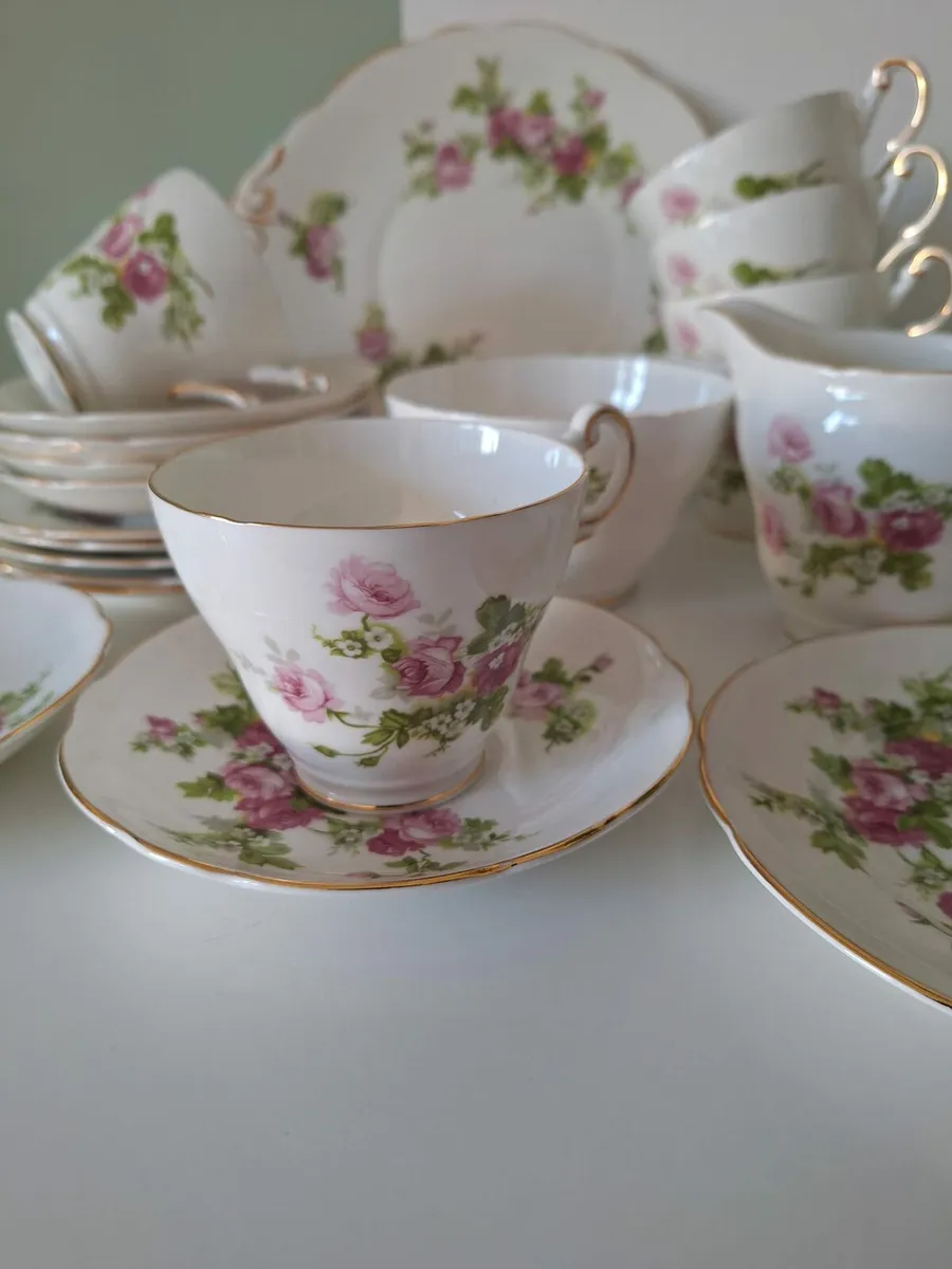Vintage pink flower tea set - Image 2