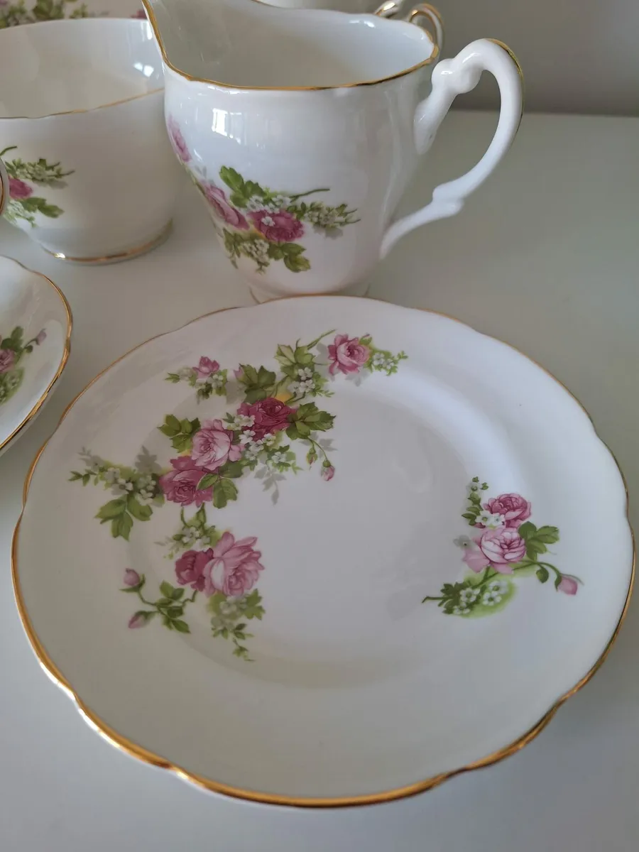 Vintage pink flower tea set - Image 4