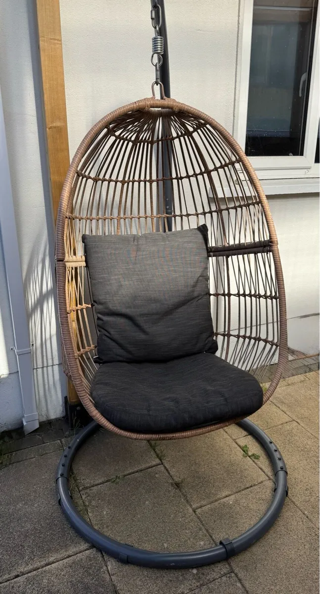 Egg Chair