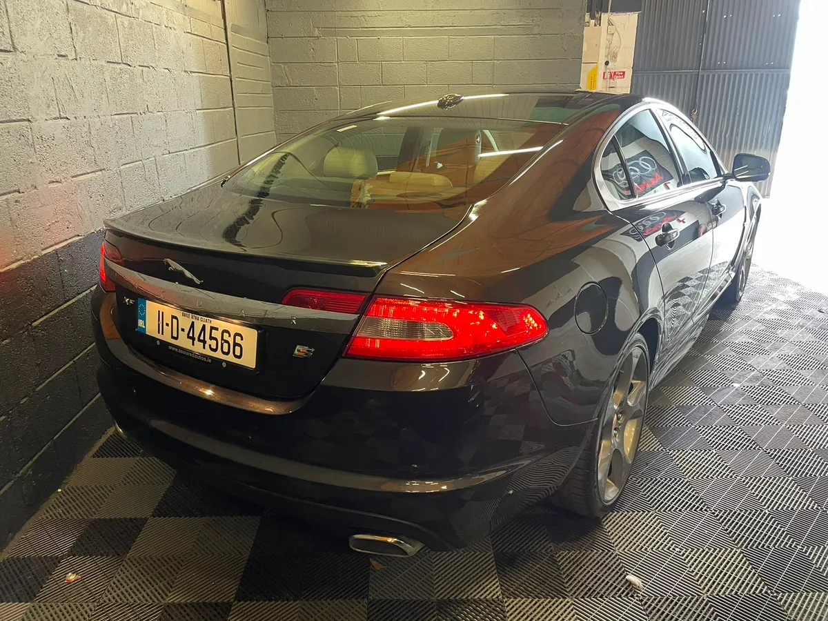 Jaguar XF S 3Ltr V6 Diesel  ** Low Klms ** - Image 3
