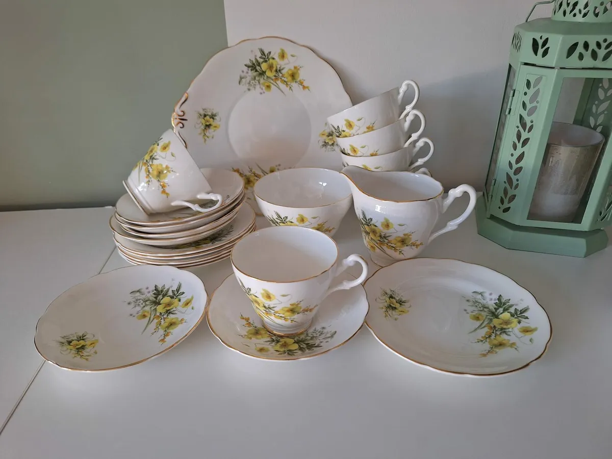 Vintage yellow flower tea set - Image 2